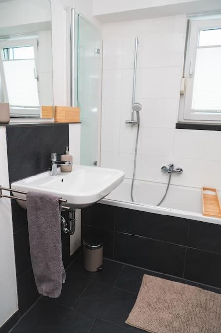 הירט Traumwohnung Im Koelner Sueden מראה חיצוני תמונה